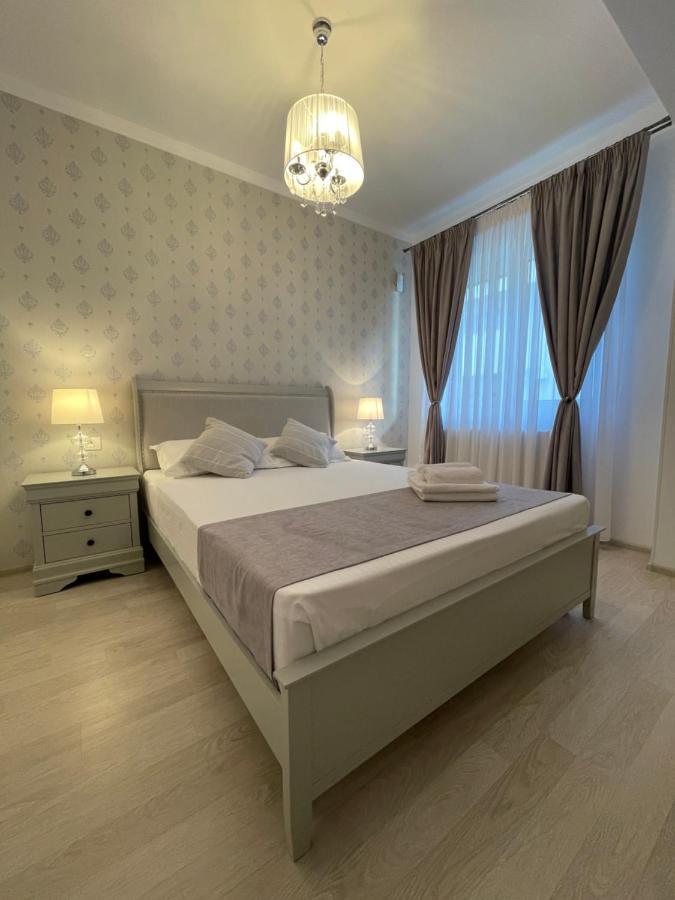 Mamaia Moonlight Apartment ภายนอก รูปภาพ
