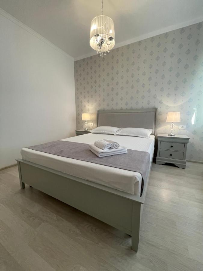 Mamaia Moonlight Apartment ภายนอก รูปภาพ