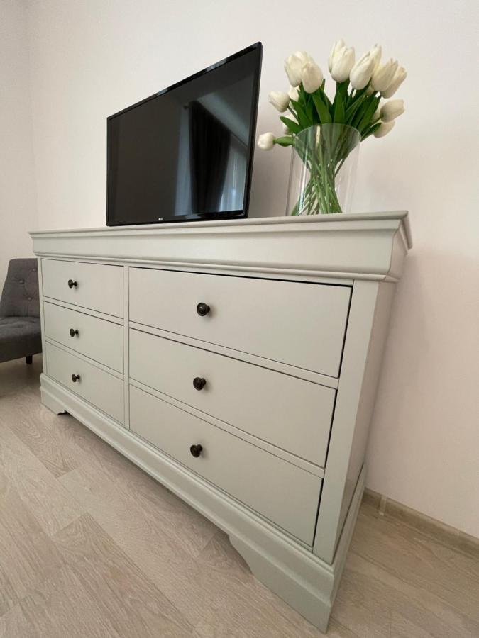 Mamaia Moonlight Apartment ภายนอก รูปภาพ